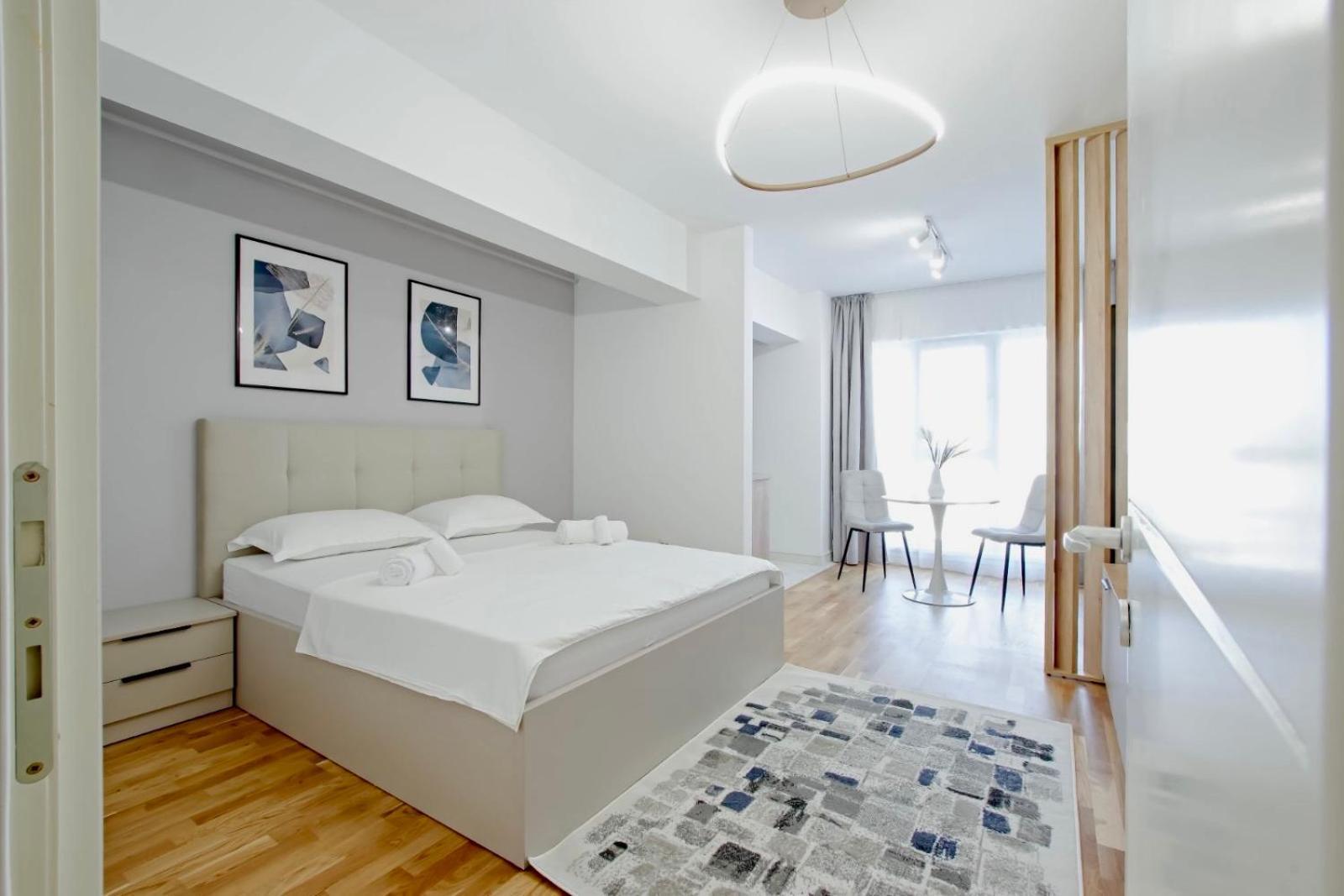 Himson-Blue Apartament Iasi Eksteriør billede