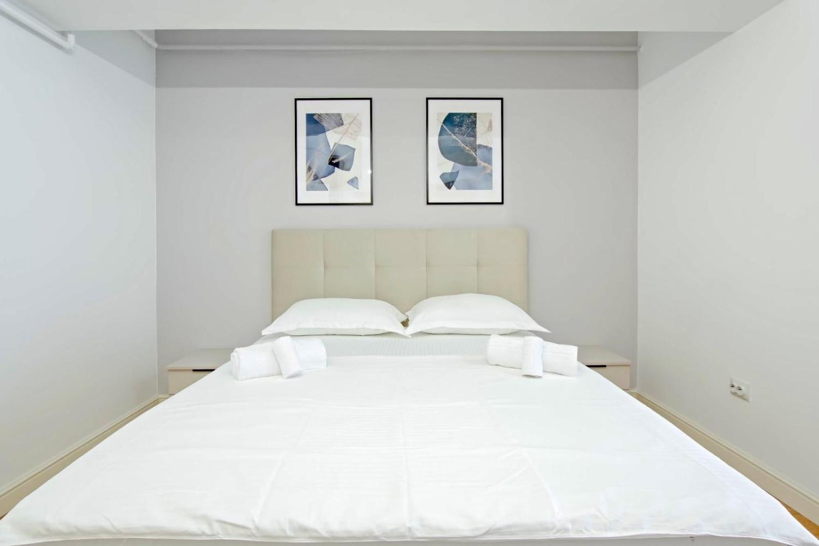 Himson-Blue Apartament Iasi Eksteriør billede