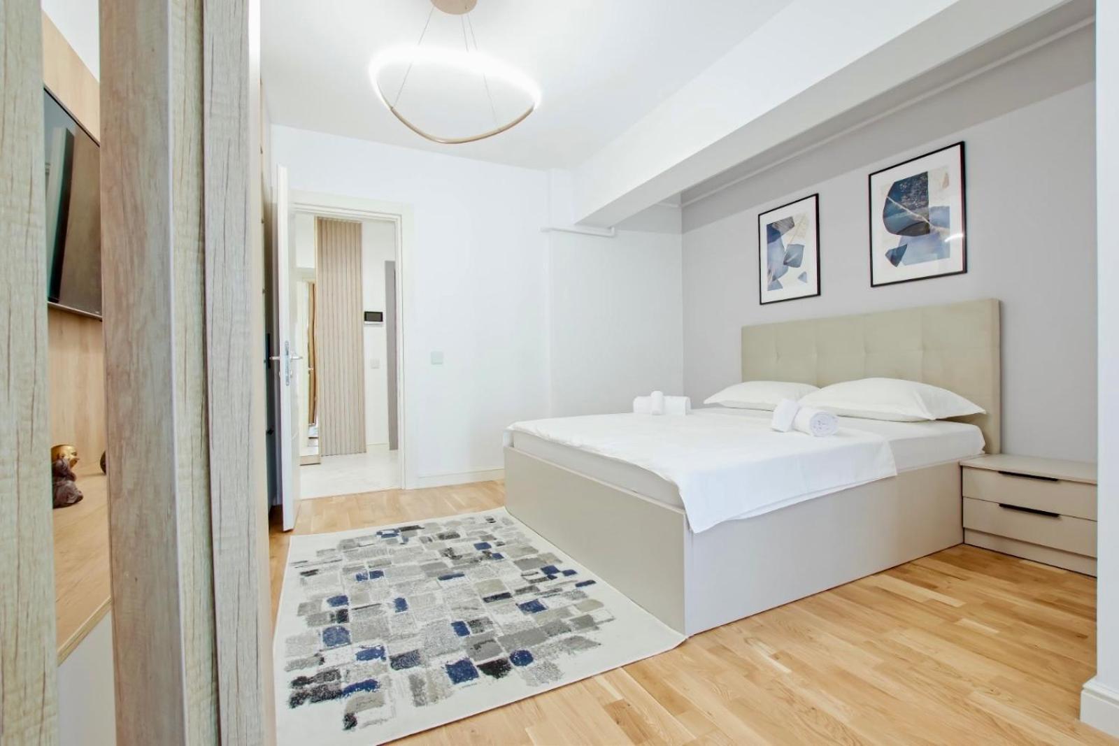 Himson-Blue Apartament Iasi Eksteriør billede