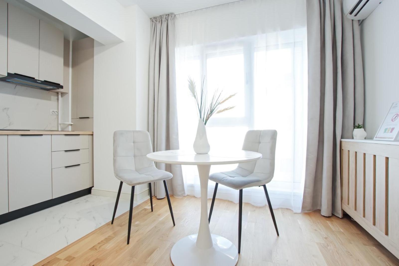 Himson-Blue Apartament Iasi Eksteriør billede