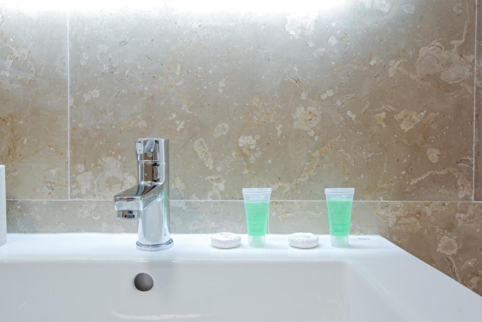 Himson-Blue Apartament Iasi Eksteriør billede
